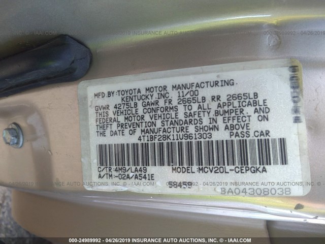 4T1BF28K11U961303 - 2001 TOYOTA CAMRY LE/XLE GOLD photo 9