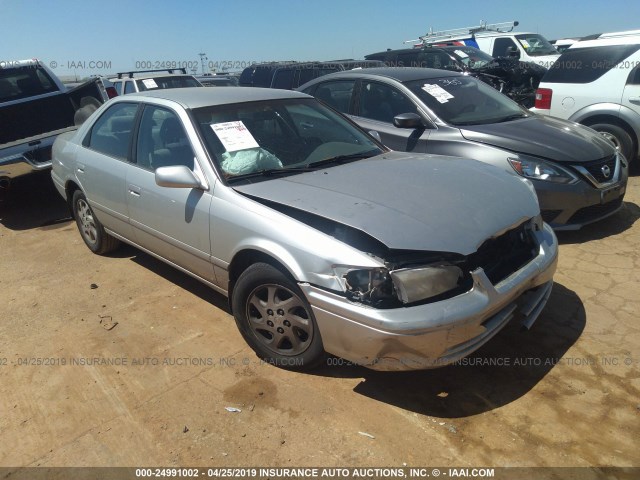 JT2BF28K7Y0249358 - 2000 TOYOTA CAMRY LE/XLE SILVER photo 1
