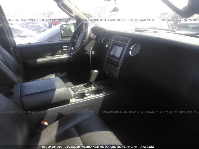 1FMFU15557LA83728 - 2007 FORD EXPEDITION XLT SILVER photo 5