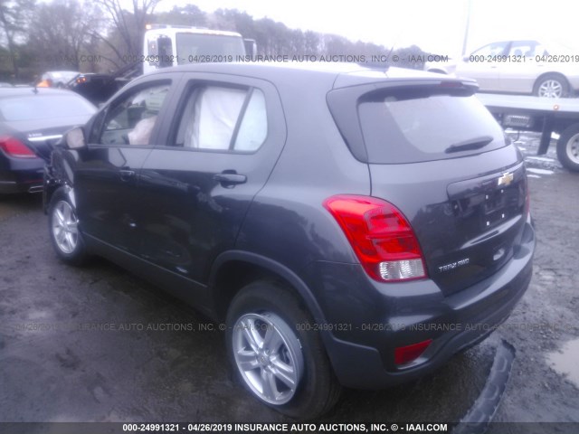 3GNCJNSB5KL187402 - 2019 CHEVROLET TRAX LS GRAY photo 3