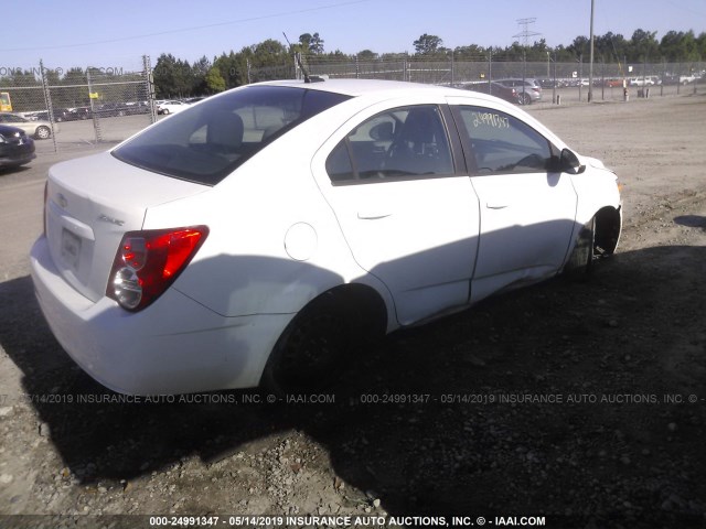 1G1JA5SH0C4188428 - 2012 CHEVROLET SONIC LS WHITE photo 4