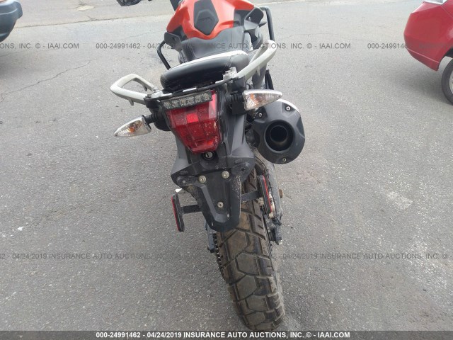 SMTE06BF1BJ497178 - 2011 TRIUMPH MOTORCYCLE TIGER 800XC ABS RED photo 6