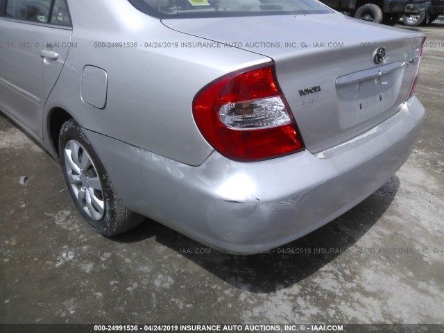 4T1BE32K12U519463 - 2002 TOYOTA CAMRY LE/XLE/SE SILVER photo 6