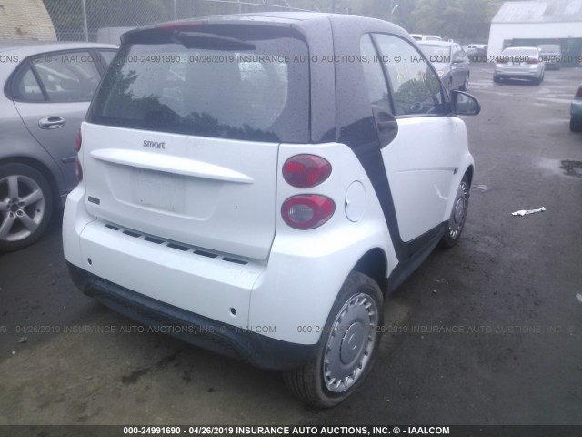 WMEEJ3BA6EK757394 - 2014 SMART FORTWO PURE/PASSION WHITE photo 4