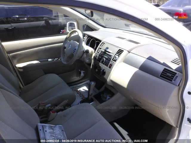 3N1BC1CP7CK288730 - 2012 NISSAN VERSA S/SL WHITE photo 5