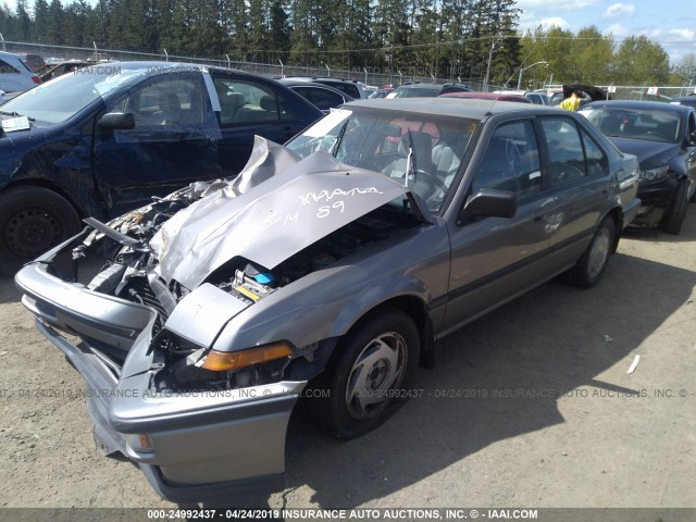 JH4DA1859KS004042 - 1989 ACURA INTEGRA LS SILVER photo 2