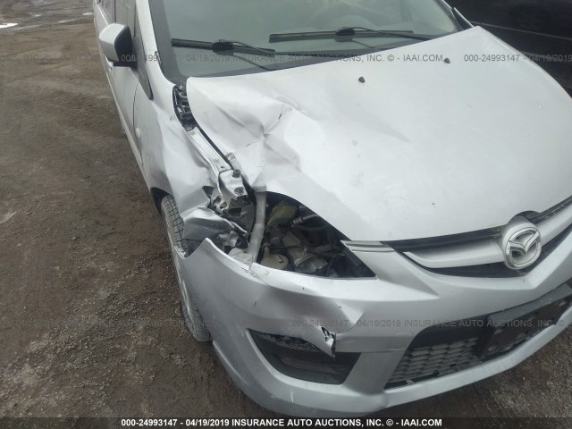 JM1CR29L280315230 - 2008 MAZDA 5 SILVER photo 6