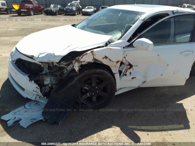 4T1BE46KX8U756462 - 2008 TOYOTA CAMRY CE/LE/XLE/SE WHITE photo 6