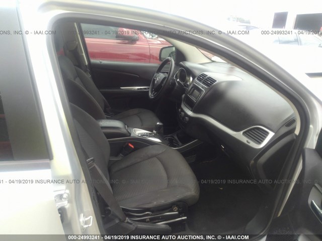 3C4PDCBG1ET178413 - 2014 DODGE JOURNEY SXT SILVER photo 5