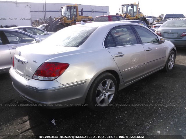 JH4KB16555C001726 - 2005 ACURA RL SILVER photo 4