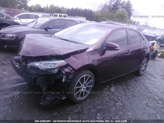 5YFBURHE1HP600478 - 2017 TOYOTA COROLLA L/LE/XLE/SE/XSE BURGUNDY photo 2