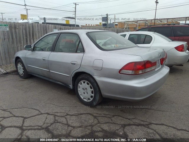 JHMCG66502C003446 - 2002 HONDA ACCORD SILVER photo 3