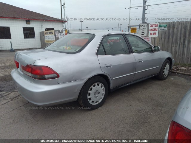 JHMCG66502C003446 - 2002 HONDA ACCORD SILVER photo 4