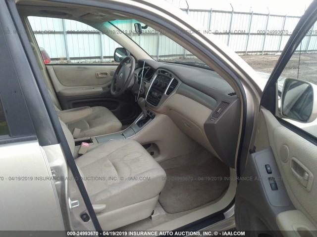 JTEDP21A640018262 - 2004 TOYOTA HIGHLANDER LIMITED GOLD photo 5