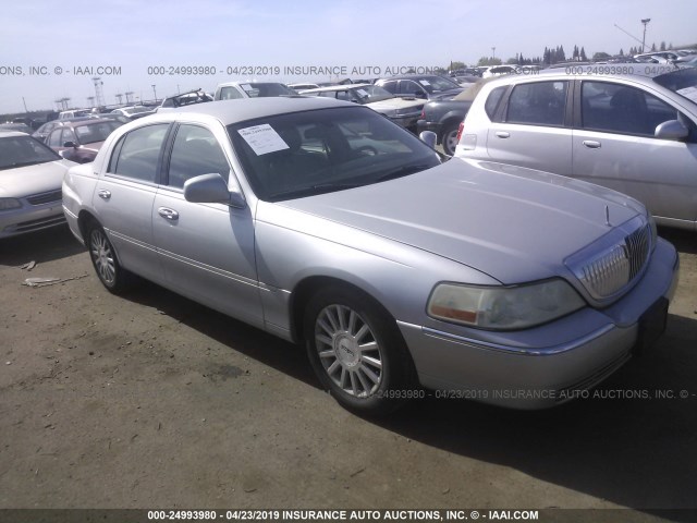 1LNHM81W03Y648173 - 2003 LINCOLN TOWN CAR EXECUTIVE SILVER photo 1