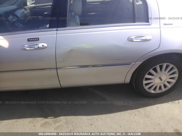 1LNHM81W03Y648173 - 2003 LINCOLN TOWN CAR EXECUTIVE SILVER photo 6