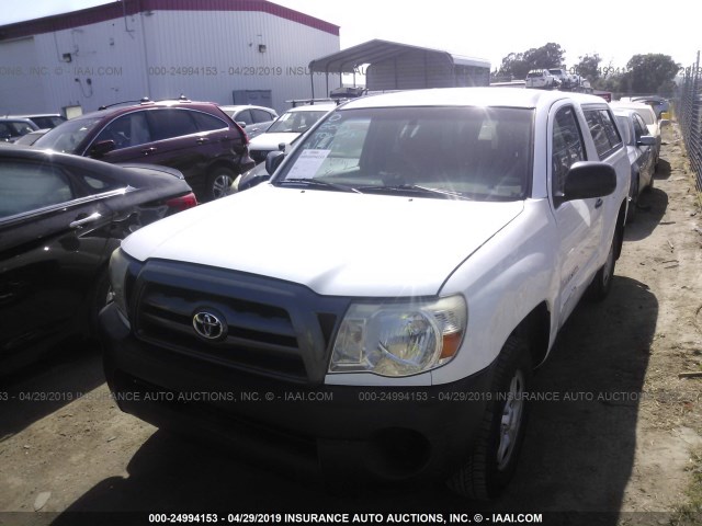 5TENX4CN8AZ710703 - 2010 TOYOTA TACOMA WHITE photo 2