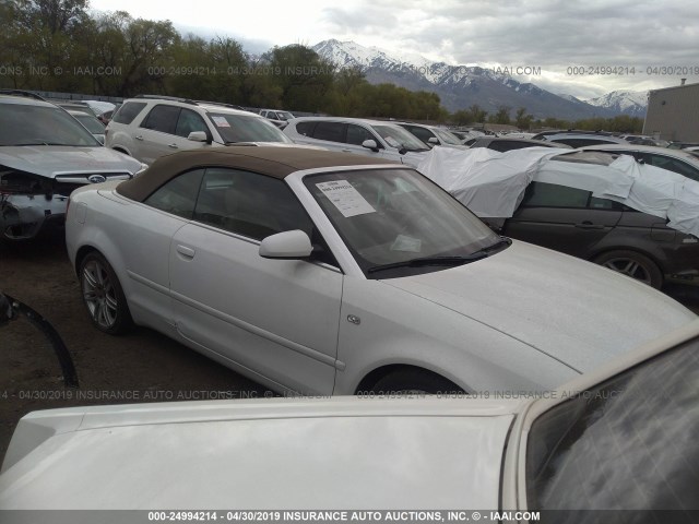 WAUDF48H89K010694 - 2009 AUDI A4 2.0T CABRIOLET QUATTRO WHITE photo 1