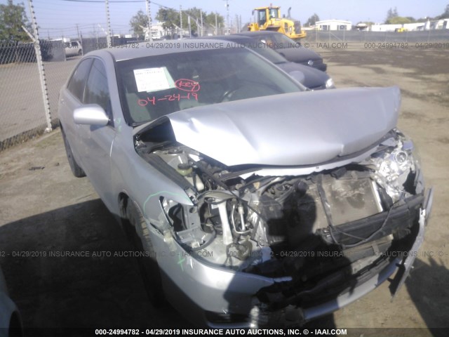 4T1BF3EK6AU085659 - 2010 TOYOTA CAMRY SE/LE/XLE SILVER photo 1