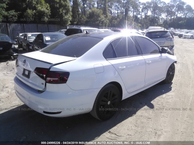 3VWD17AJXJM252719 - 2018 VOLKSWAGEN JETTA SPORT WHITE photo 4