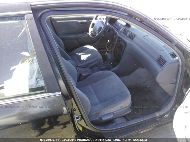 4T1BF28K5YU937550 - 2000 TOYOTA CAMRY LE/XLE Qara foto 5