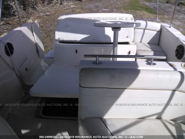 RNK70961D202 - 2002 RINKER OTHER  WHITE photo 8