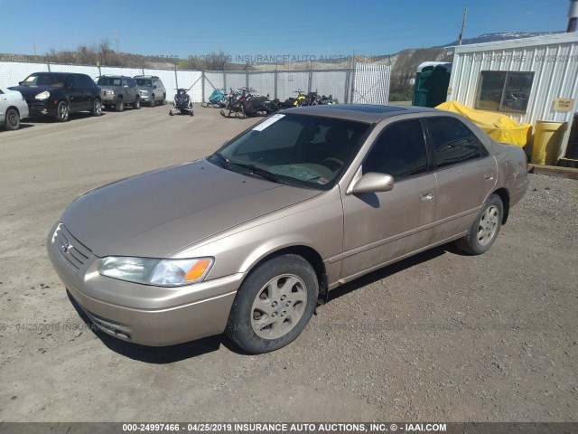 JT2BF28K2X0201457 - 1999 TOYOTA CAMRY LE/XLE GOLD photo 2