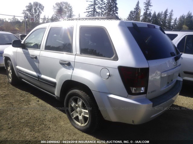 1J4GS48K26C136167 - 2006 JEEP GRAND CHEROKEE LAREDO/COLUMBIA/FREEDOM SILVER photo 3