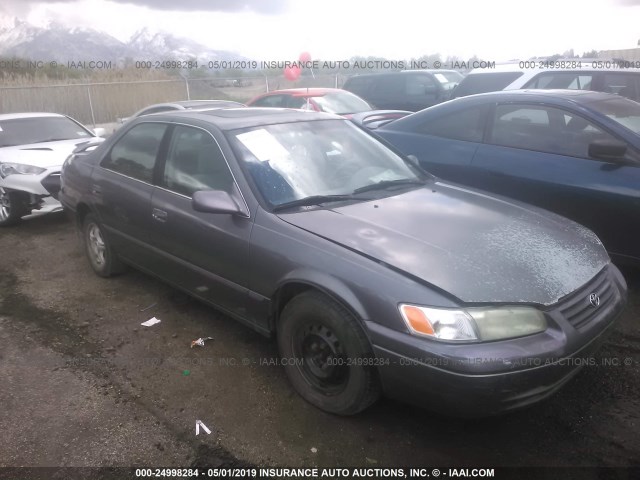 4T1BG22K1VU144330 - 1997 TOYOTA CAMRY CE/LE/XLE GRAY photo 1