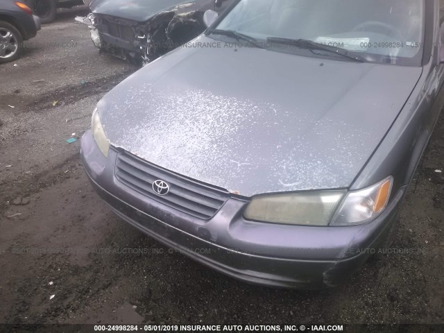 4T1BG22K1VU144330 - 1997 TOYOTA CAMRY CE/LE/XLE GRAY photo 6