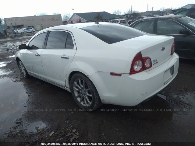 1G1ZK577X84194101 - 2008 CHEVROLET MALIBU LTZ WHITE photo 3