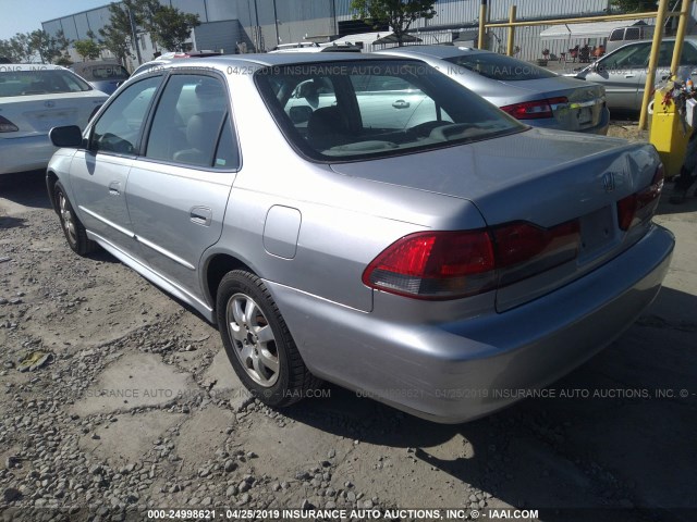 1HGCG66882A067324 - 2002 HONDA ACCORD EX/SE SILVER photo 3