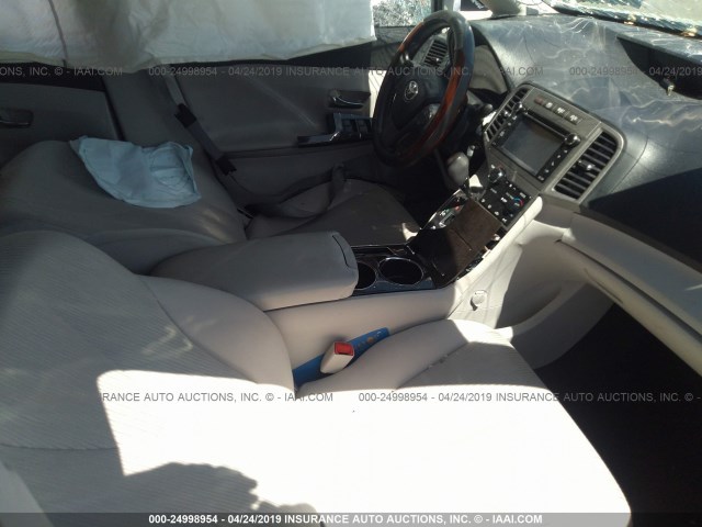 4T3ZA3BB5DU073015 - 2013 TOYOTA VENZA LE/XLE WHITE photo 5