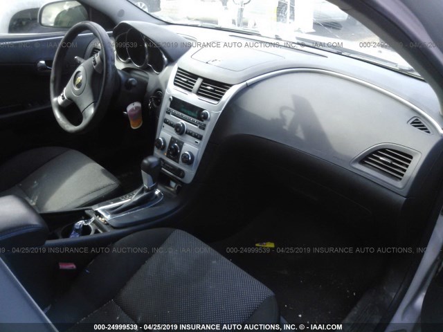 1G1ZC5E08CF222963 - 2012 CHEVROLET MALIBU 1LT 银色 照片 5