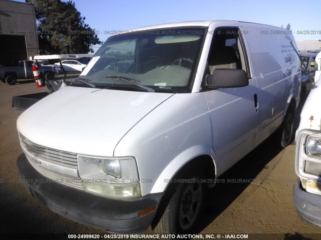 1GCDM19X83B141273 - 2003 CHEVROLET ASTRO WHITE photo 2