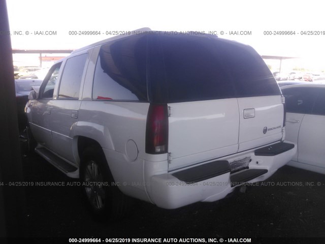 1GYEK13RXYR118297 - 2000 CADILLAC ESCALADE WHITE photo 3