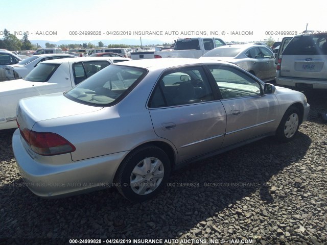 3HGCG66582G704722 - 2002 HONDA ACCORD LX 银色 照片 4