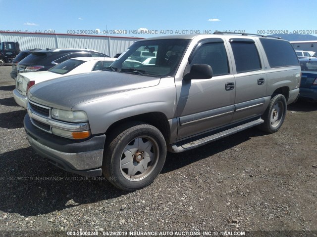1GNFK16Z12J138313 - 2002 CHEVROLET SUBURBAN K1500 ბეჟი ფოტო 2