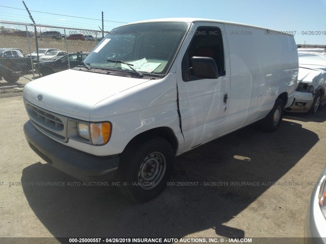 1FTRE14202HA21929 - 2002 FORD ECONOLINE E150 VAN WHITE photo 2