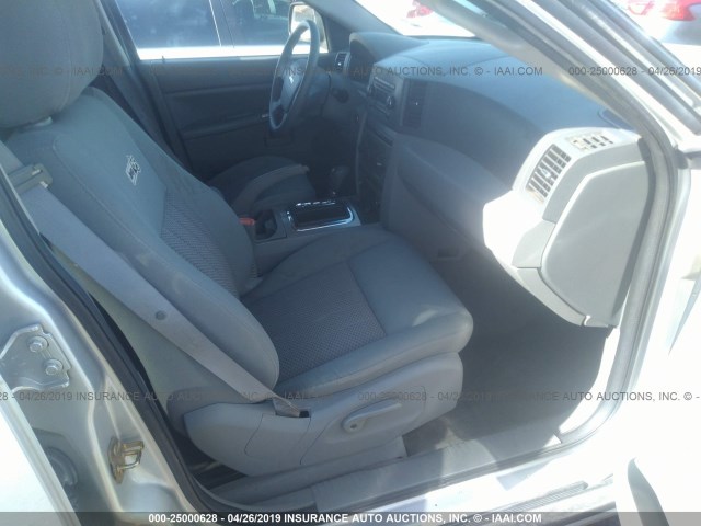 1J8HS48N96C260627 - 2006 JEEP GRAND CHEROKEE LAREDO/COLUMBIA/FREEDOM 银色 照片 5