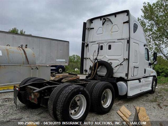 1FUJGLDR9CSBH8838 - 2012 FREIGHTLINER CASCADIA 125  Unknown photo 4