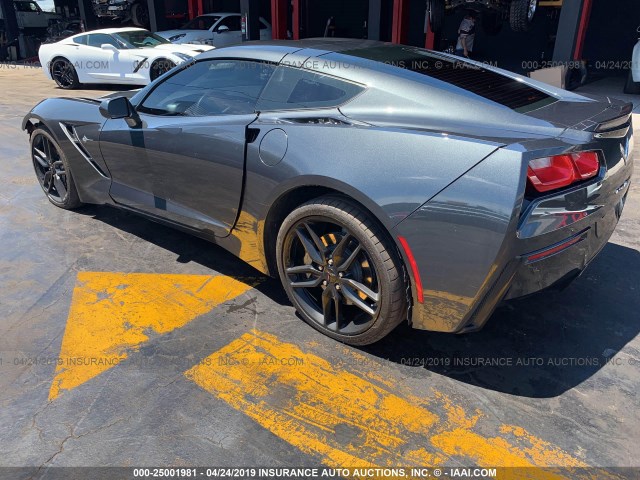 1G1YB2D7XJ5105982 - 2018 CHEVROLET CORVETTE GRAY photo 3