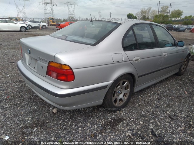 WBADM6348YGU09712 - 2000 BMW 528 I AUTOMATIC SILVER photo 4