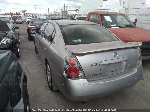 1N4BL11DX5C230518 - 2005 NISSAN ALTIMA SE/SL/SE-R SILVER photo 3