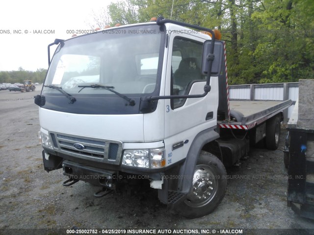 3FRLL45ZX6V372161 - 2006 FORD LOW CAB FORWARD LCF450 WHITE photo 2