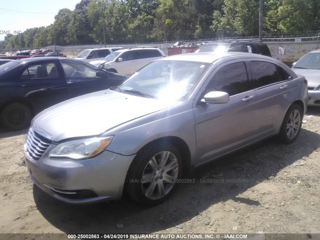 1C3CCBAB4DN705333 - 2013 CHRYSLER 200 LX GRAY photo 2