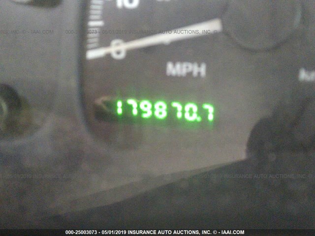 5LMFU28R72LJ17162 - 2002 LINCOLN NAVIGATOR 金色 照片 7