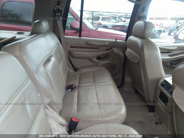 5LMFU28R72LJ17162 - 2002 LINCOLN NAVIGATOR 金色 照片 8