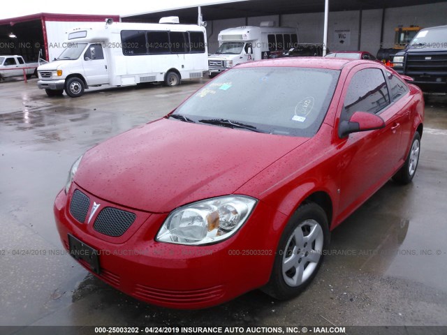 1G2AL18H397137907 - 2009 PONTIAC G5 RED photo 2