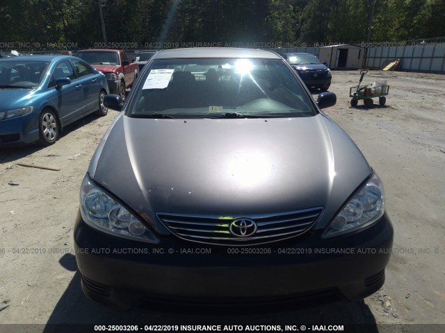 JTDBE32K153006132 - 2005 TOYOTA CAMRY LE/XLE/SE GRAY photo 6